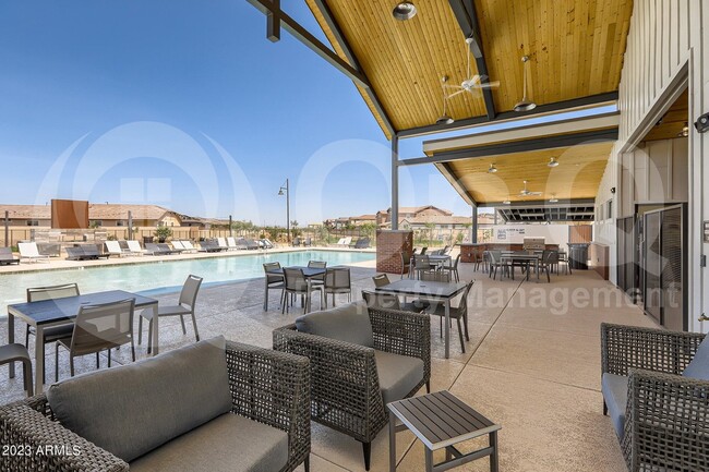 Building Photo - 4132 E Brisa Dr