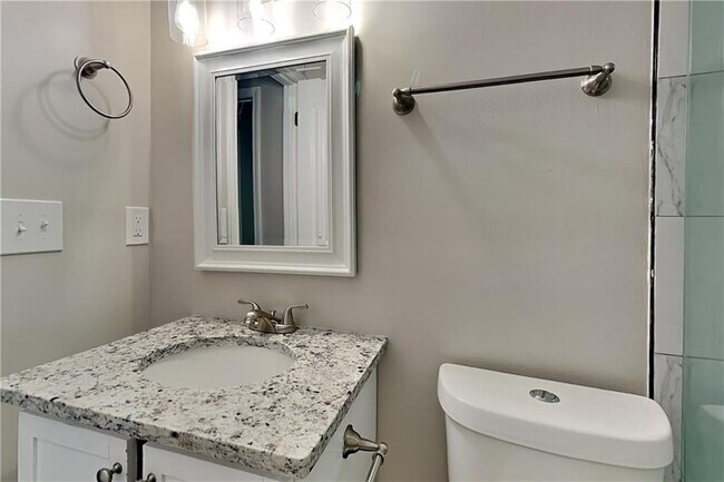 Building Photo - 2816 Quinbery Dr