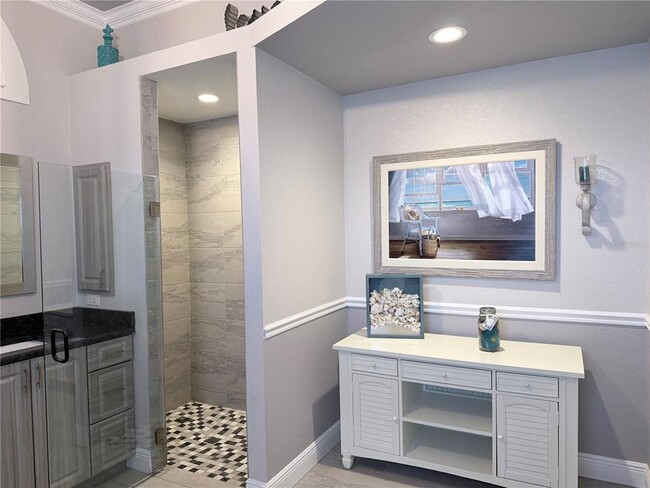 Building Photo - 1186 Sandy St