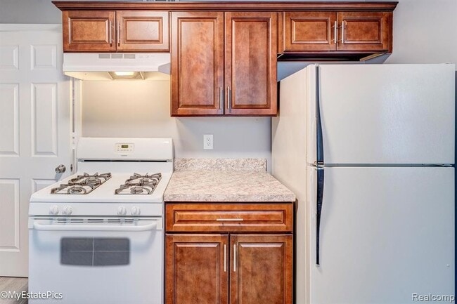 Building Photo - 6151 Helen St