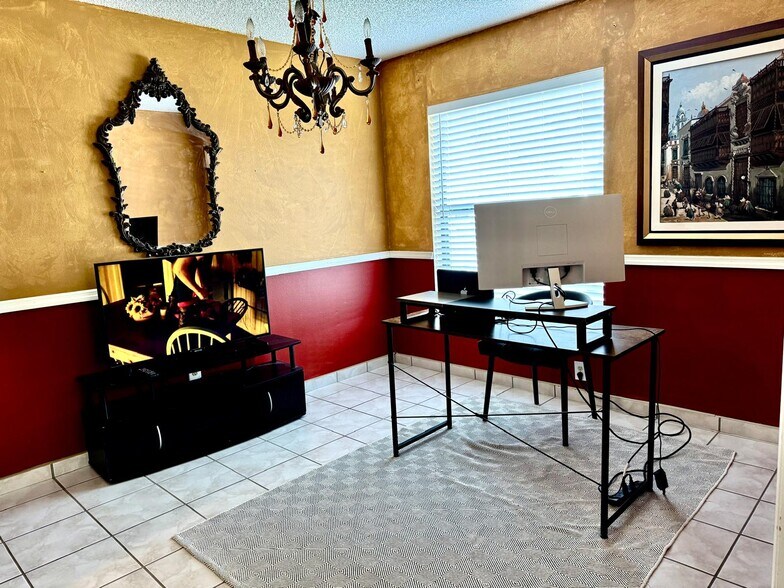 Office 2 - 684 Starstone Dr