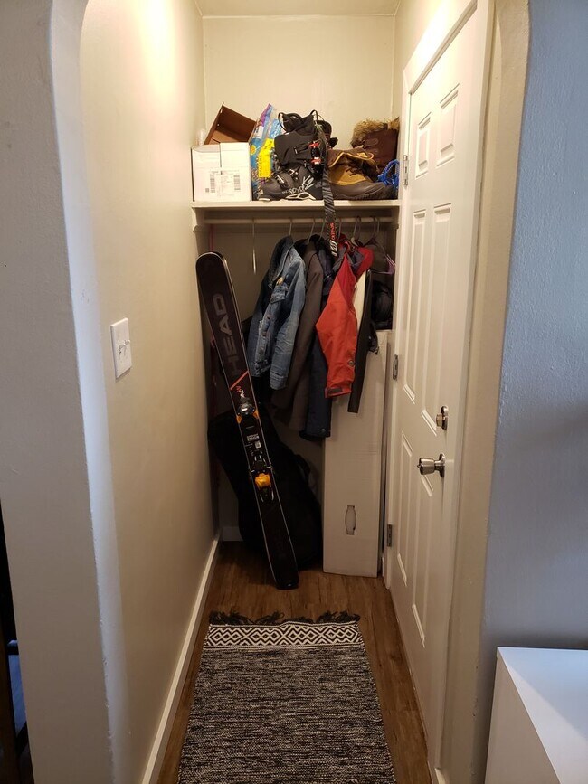 Building Photo - Newly Remodeled 1 bed/1 bath in Sugarhouse...