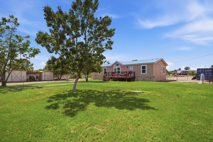 Building Photo - 5631 Dona Ana Rd