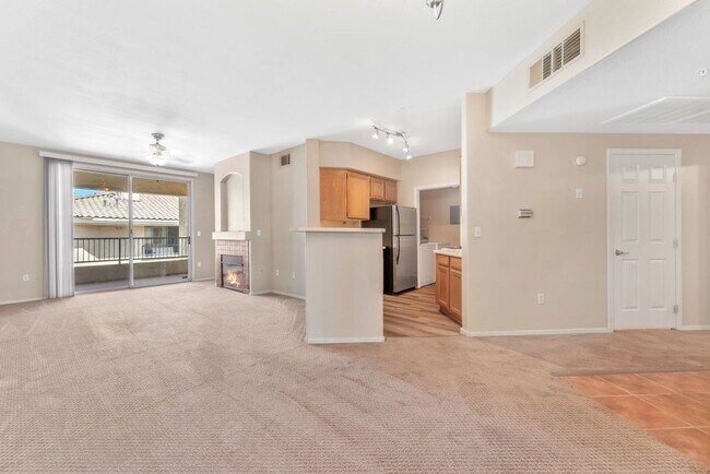Building Photo - 7139 S Durango Dr