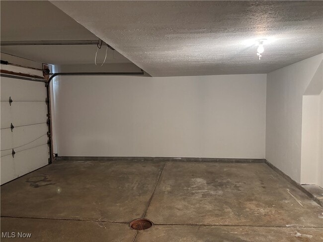 Building Photo - 8222 Chester Pkwy