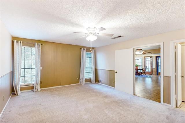 Building Photo - 322 E Tripp Rd