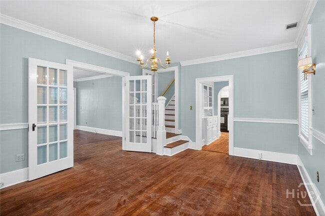 Building Photo - 417 E 49th St