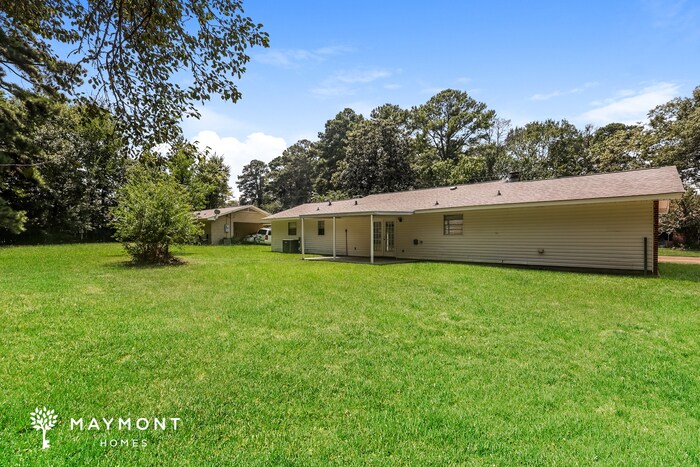 Building Photo - 142 W Lisa Dr