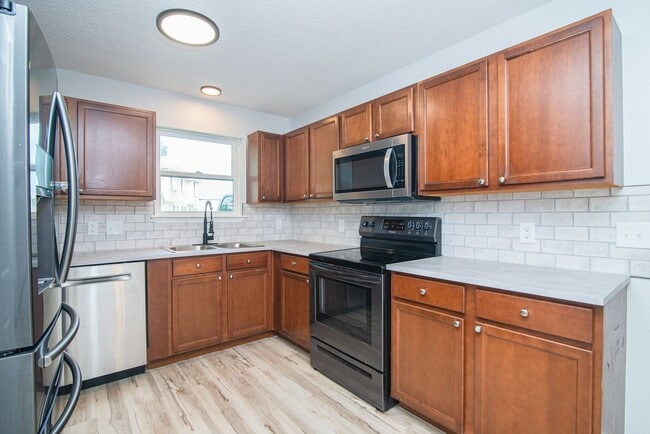 Building Photo - 1101 Scheidel Ct