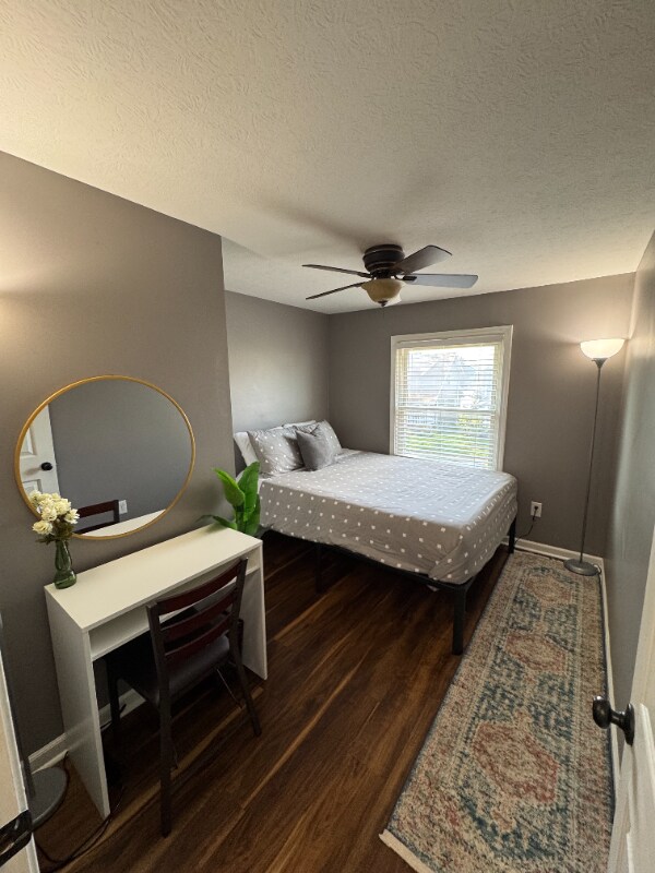 Building Photo - 149 E Welch Ave