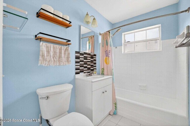 Building Photo - 2285 Fruitwood Ct