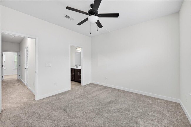 Building Photo - 530 Billingsley Rd