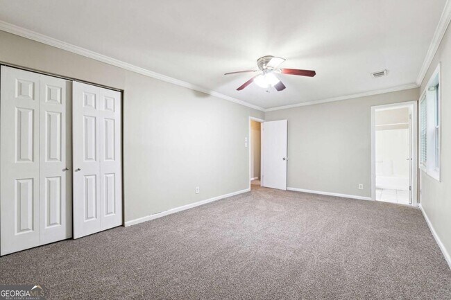 Building Photo - 4326 Dogwood Farms Dr