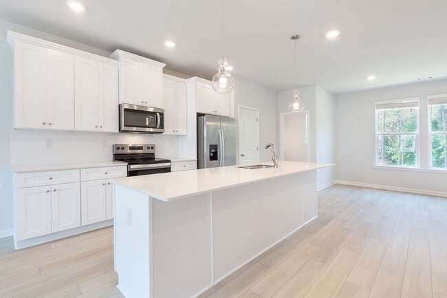 Building Photo - Newly Constructed 4bd/3.5ba Minutes From Airport and Under 2 Mi. From Downtown Hapeville!