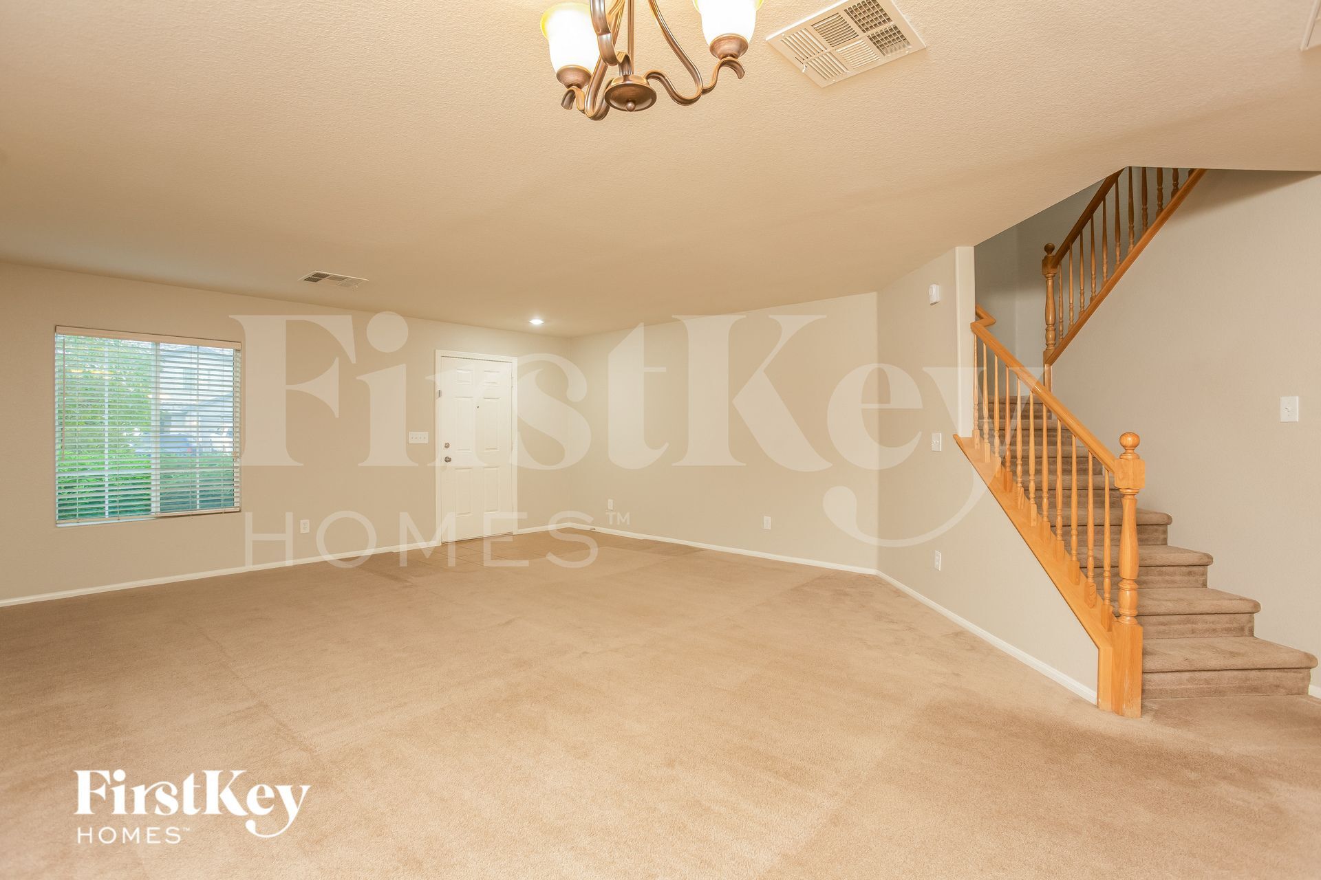 Building Photo - 9947 Pioneer Ave