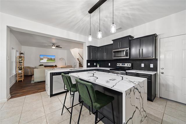 Building Photo - 125 Curt St