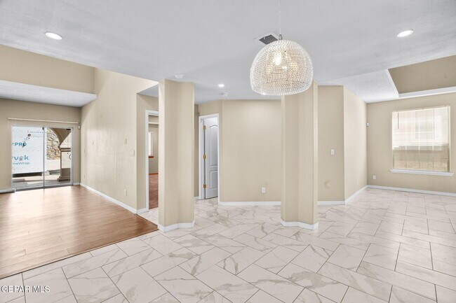 Building Photo - 7089 Tierra Roja St