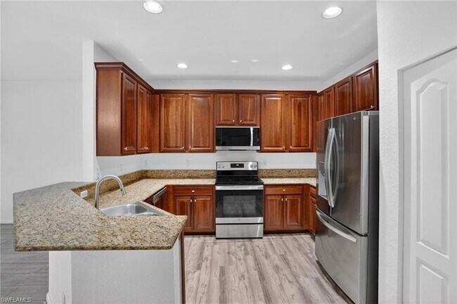 Building Photo - 7082 Venice Way