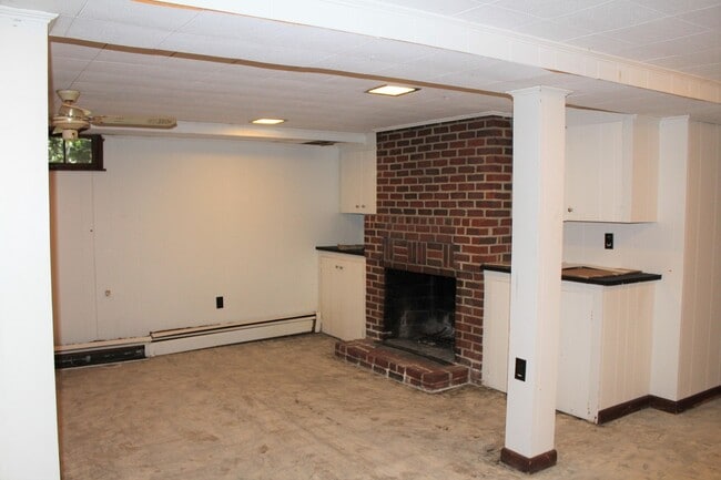 Building Photo - Portland 4BD/2BA Single Family Home - $2,833