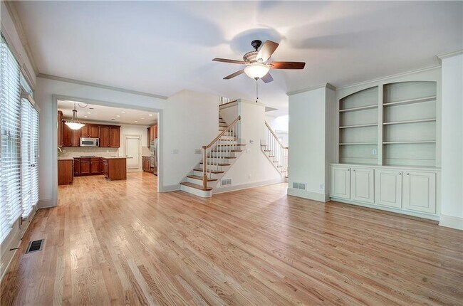 Building Photo - 2320 Starr Lake Dr NW