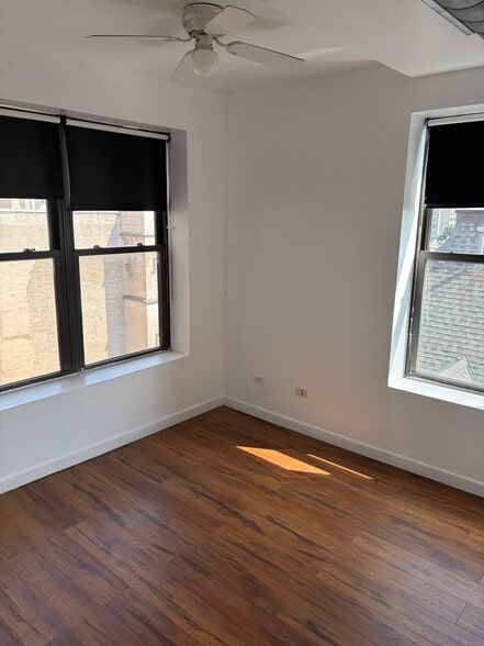 Building Photo - 4537 S Drexel Blvd