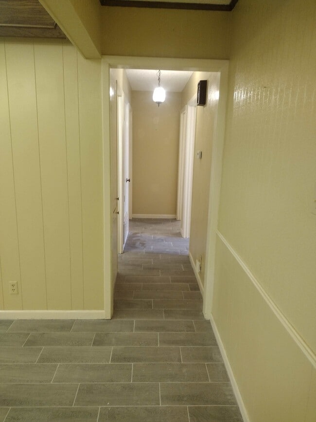 Building Photo - 402 S Wofford St