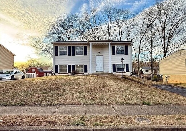 Building Photo - 13860 Langstone Dr