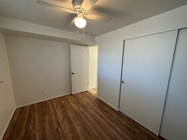 Building Photo - 285-287 N Center St Tri Plex