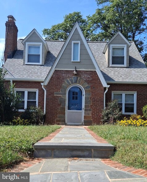 Primary Photo - 8102 Garland Ave