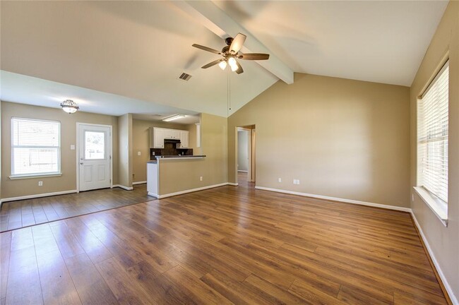 Building Photo - 6814 Manor Terrace Ln