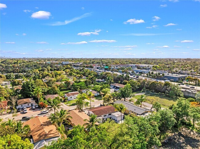 Building Photo - 581 NW 113th St