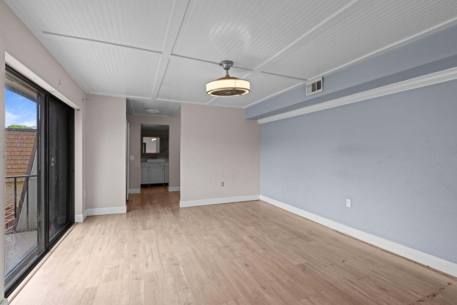 Building Photo - 1405 14th Ln