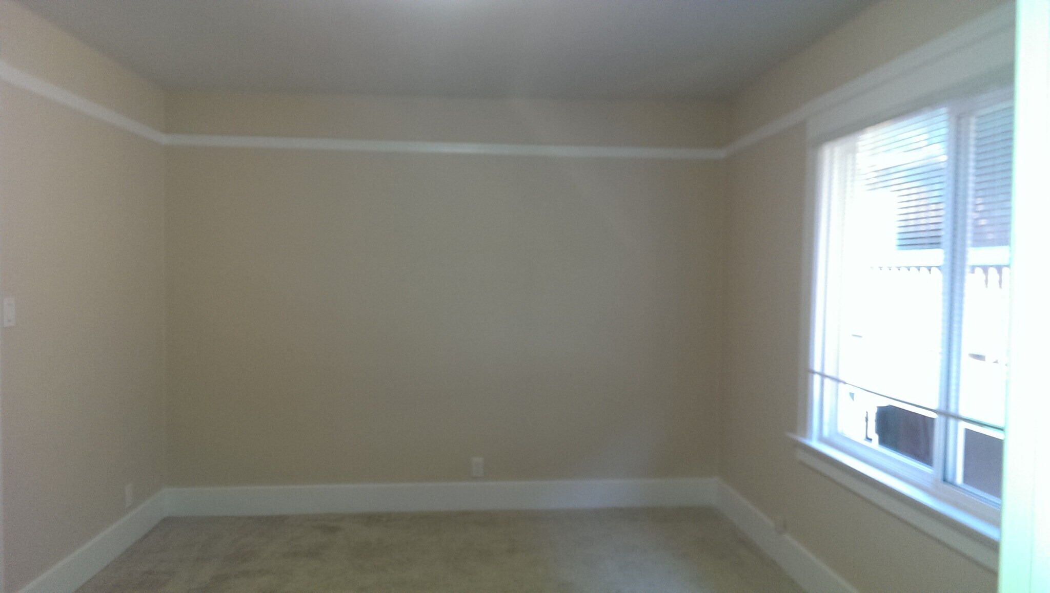 Building Photo - 915 Grand Ave