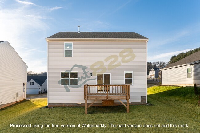 Building Photo - 96 Farmwood Ln