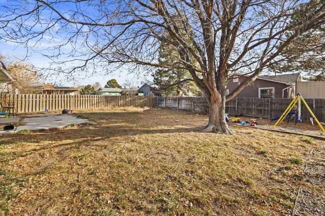 Building Photo - Charming 4-Bedroom, 2-Bath Raised Ranch in...