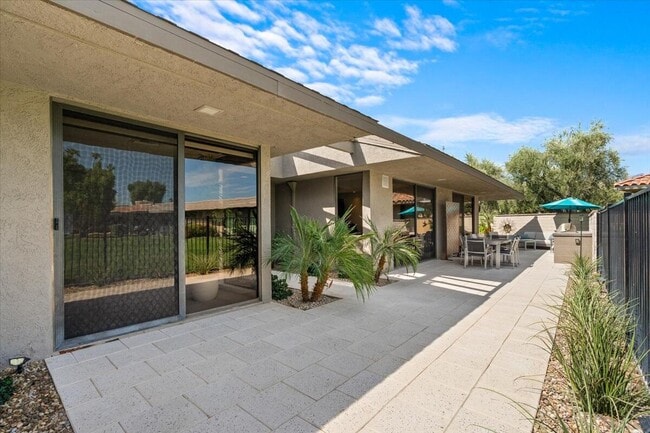 Building Photo - 59 Cornell Dr