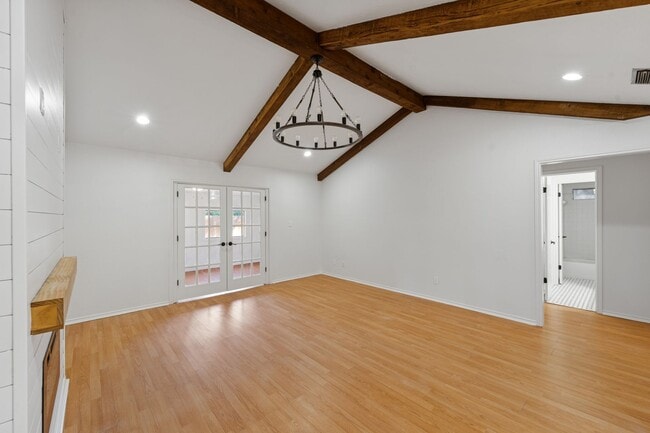 Building Photo - Cute & Convenient Home in Mission!