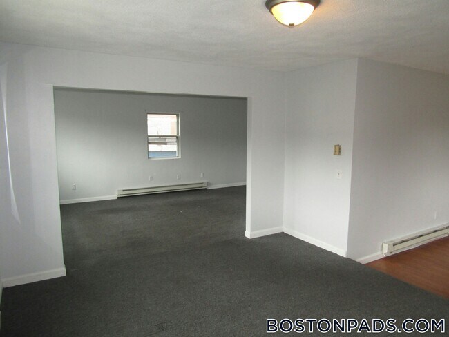 Building Photo - 1247 Commonwealth Ave