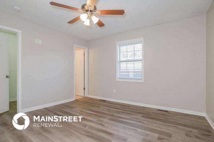 Building Photo - 1222 SW Windcrest Ct