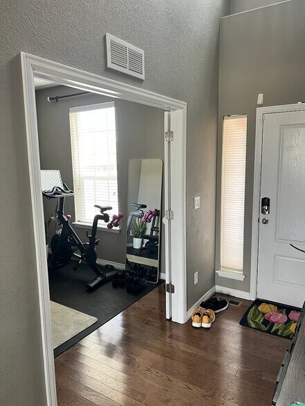 Building Photo - 15441 Coopers Hawk Way