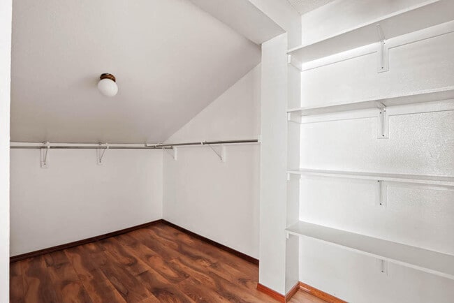 Building Photo - 7080 Portugal Dr