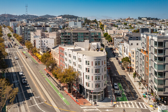 Aerial Photo - 1600 Market St