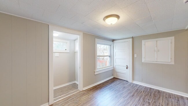 Building Photo - Brooklyn Centre Area - 3 Bedroom - Single ...