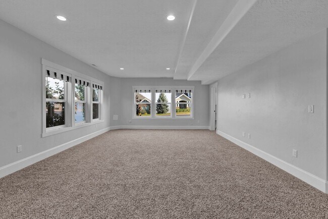Building Photo - Luxury North Salt Lake Home with Mountain Views, Office & Fully Fenced Yard