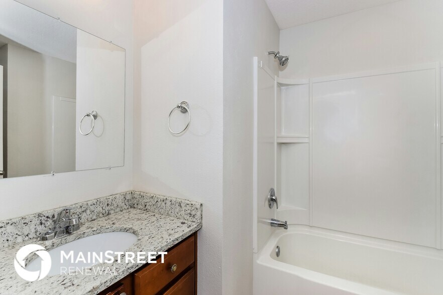 Building Photo - 452 Ocho Rios Ave