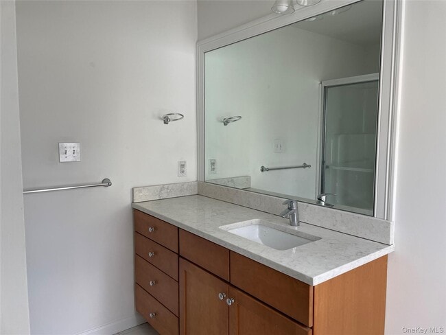 Building Photo - 62 Gibson Pl