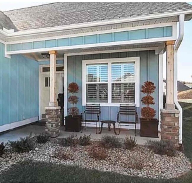 Building Photo - 7 Montaugue St