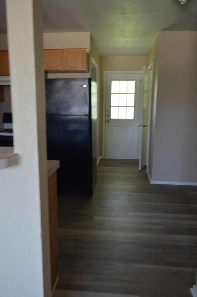 Building Photo - 4504 Mattie Dr