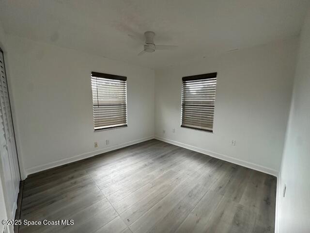 Building Photo - 300 Island Oaks Pl