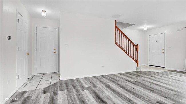 Building Photo - 2449 Mayfield Dr